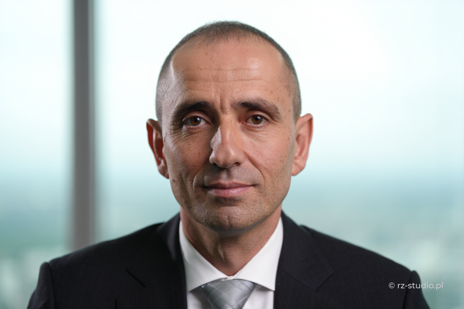 Zdjęcie biznesowe w plenerze – kiedy warto zdecydować się na taką sesję?